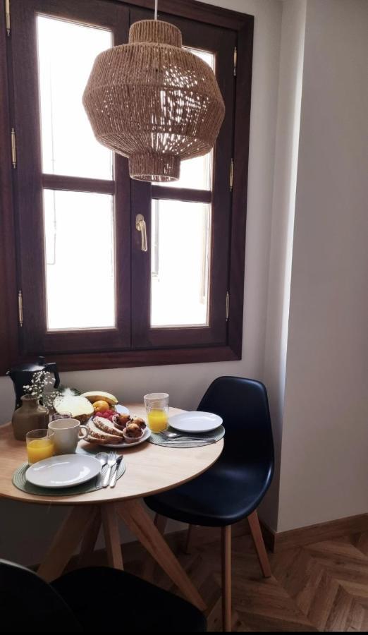 Cozy Apartment In The City Center Гранада Экстерьер фото